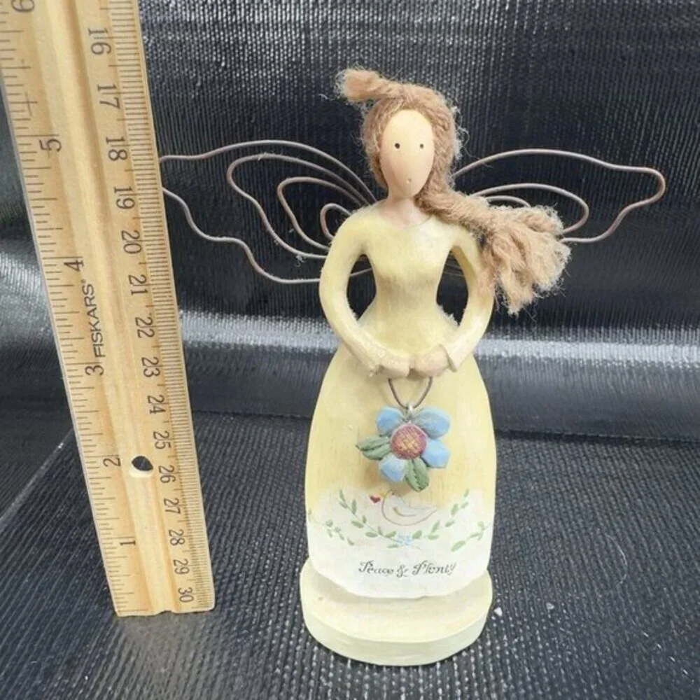 Russ Berrie Country Gatherings Peace Plenty Angel Folk‎ Art Resin Figurine Decor
